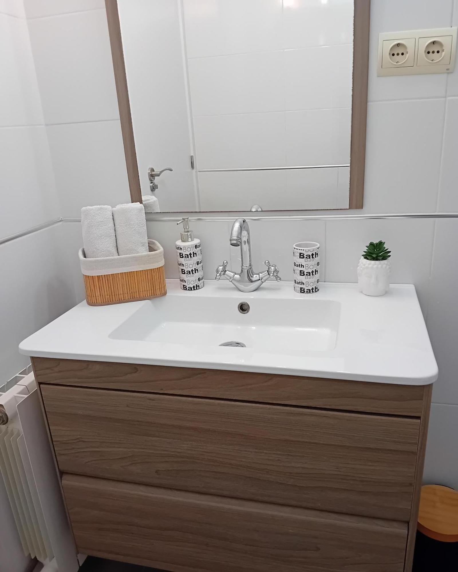 Amplio Apartamento Centro De Alicante Kültér fotó